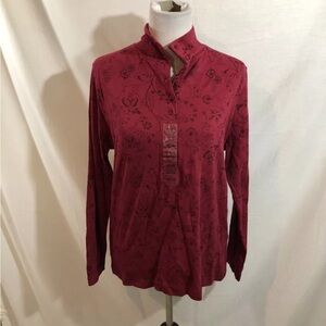 Northcrest “Red Vine” Long Sleeve 1/4 Button Up Top - Womens M, NWT, Bust 21”